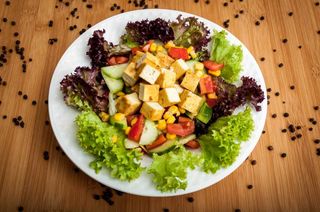 Salată cu tofu