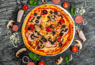 4. Пица Куатро Стаджони