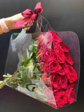 Женственно красные (050)