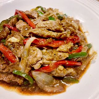 黑椒牛肉Ternera salteada con salsa pimienta negra