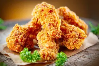 Pollo (3 Uds.) + Patatas + Bebida