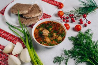 Zupa z frykadelkami (500ml)