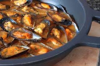Sartén De Mejillones A La Marinera