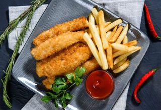 Наггетсы куриные с фри