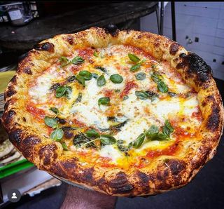 Margherita provola e pepe