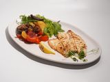 Філе дорадо з овочами гриль (300г)