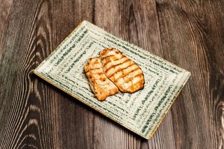 Piept de curcan la gratar