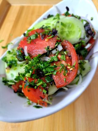 კიტრი პომიდვრის სალათა