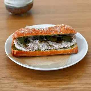 Bocadillo De Atún