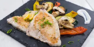 Fileuri de Dorada rumenite la Cuptor
