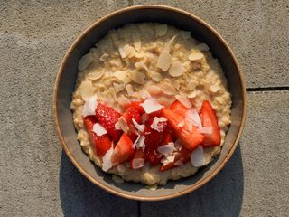 Вівсянка з фруктовим міксом (235г)