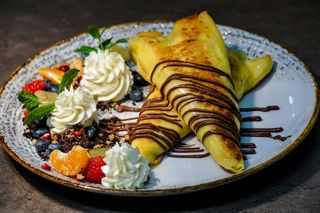 Domowe naleśniki z serkiem mascarpone  2 szt.