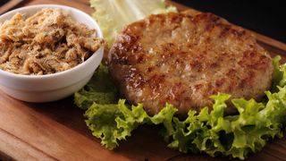 Pljeskavica sa spržom