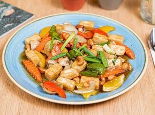 Tofu z warzywami z woka