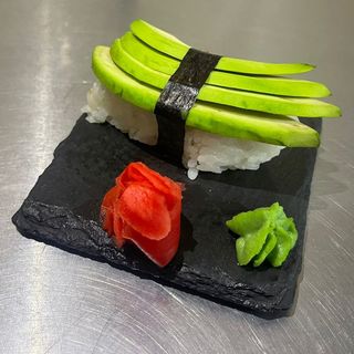 Սուշի Ավոկադոյով