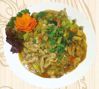 Cielęcina w sosie czosnkowym 350g