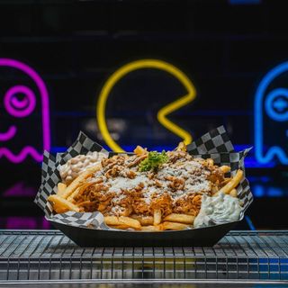 Papas con Carne Mechada