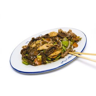 228. За 6-8 човека - Чипс от скариди, салата от пилешко