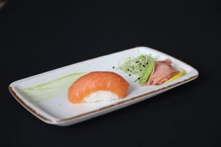 Нигири сьомга (40г)