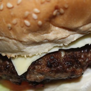 Cheeseburger con edamer