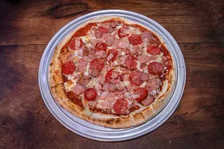 Pizza la carnivora