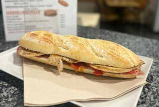 Bocadillo de serranito