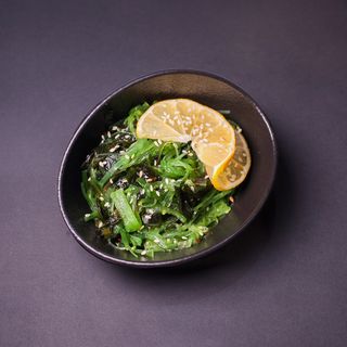 ჰიაში ვაკამე სალათი