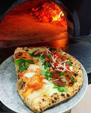 Pizza Calzonpizza (33 Cm.)