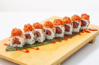 82 Uramaki tonno piccante