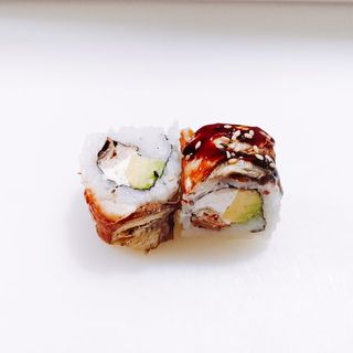 Anguila Uramaki (8 Uds.)