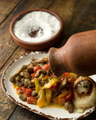 Кебаб в горшочке