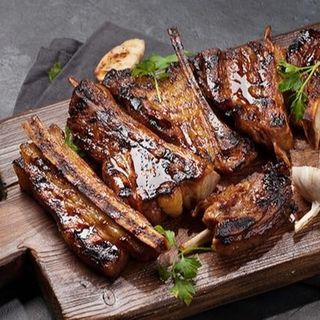 Свинячі ребра 100г