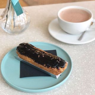 Eclair Chocolate