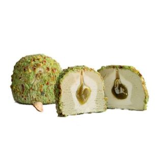 TARTUFO DE PISTACHO, ALMENDRA Y AVELLANA