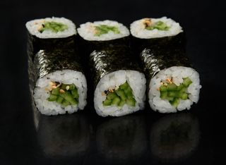 Хосомаки Краставица (6бр)