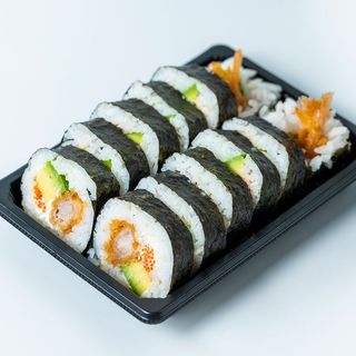 FUTOMAKI  DE LANGOSTINO TEMPURA
