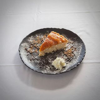 Tarta whisky con yema tostada