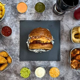 Pulled Pork CheeseBurger