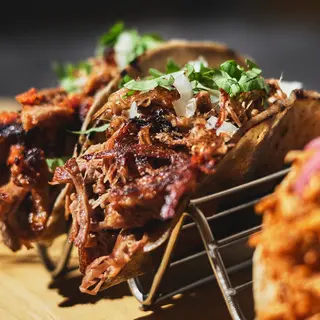 3 TACŌS DE SUADERO