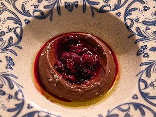 Шоколадний ганаш з вишнею та мальдонською сіллю (150г)