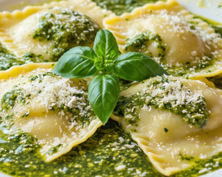 Plato De Ravioli en salsa de setas