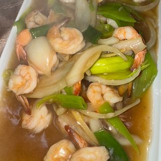 King prawns with spring onions and ginger 