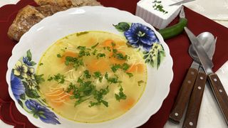 SUPA DE PUI CU TAITEI