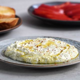 Тиросалата