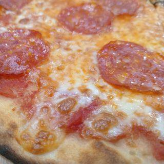 Pizze al pezzo rosse - salame