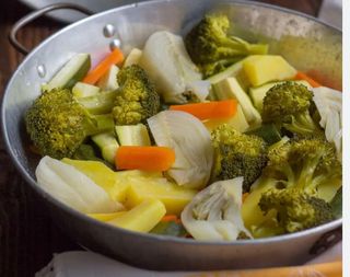 Piatto di verdure miste