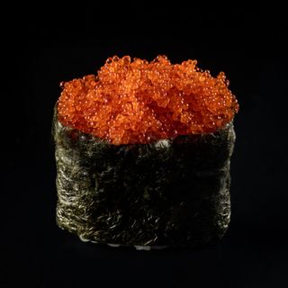 Гункан з тобіко (35г)