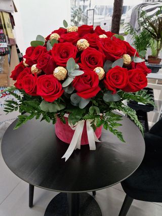 Aranjament 17 Trandafiri Rosii