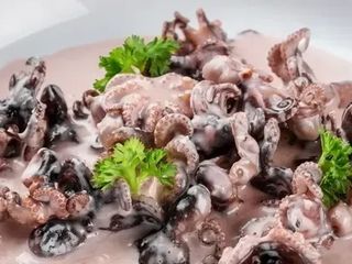 Восьминіг бебі у вершковому соусі (200g)