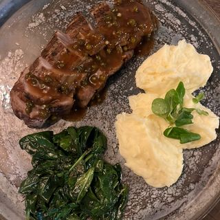 Mușchiuleț de porc cu cartofi piure